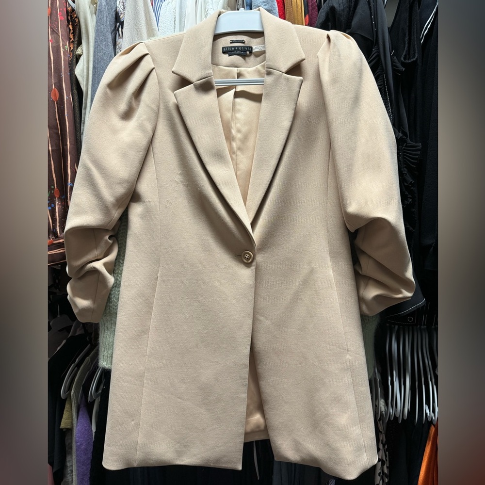 Alice + Olivia Classic Blazer with Elegant Puff Shoulders - Size XS